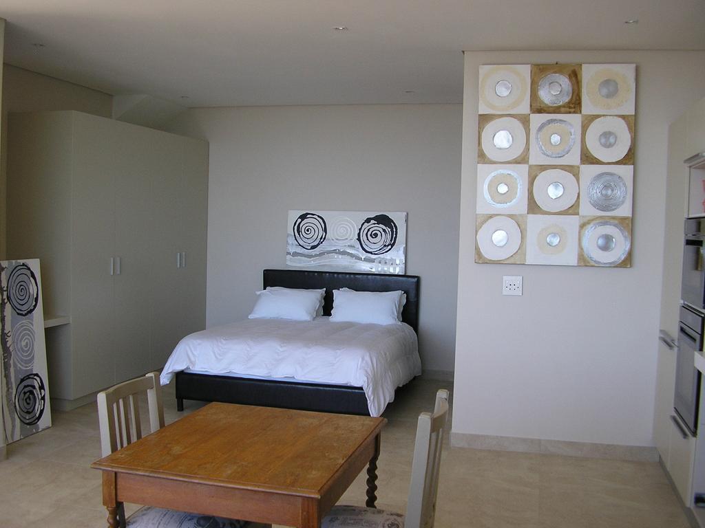 Camps Bay Studio Guesthouse - Studio 케이프타운 객실 사진