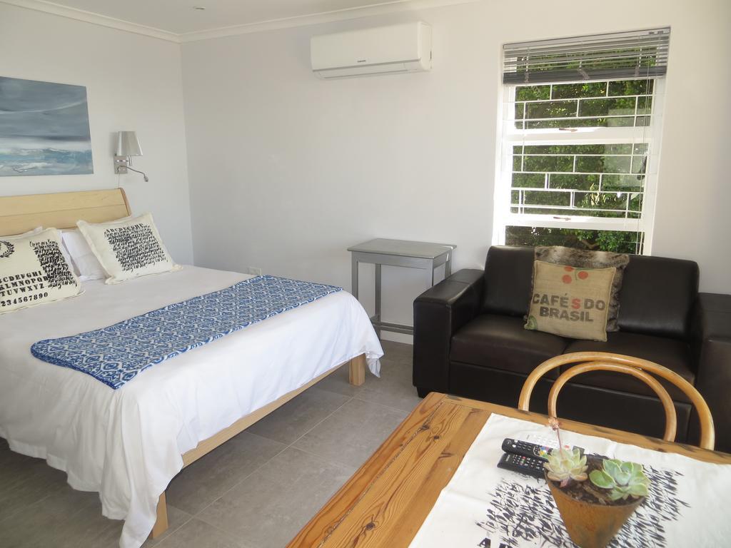 Camps Bay Studio Guesthouse - Studio 케이프타운 외부 사진